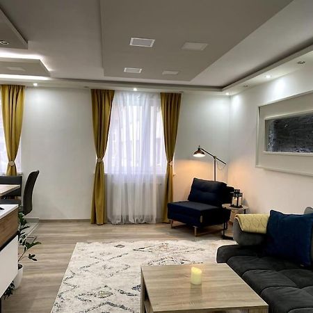 Gemuetliche Wohnung In Ottakring Wina Bagian luar foto