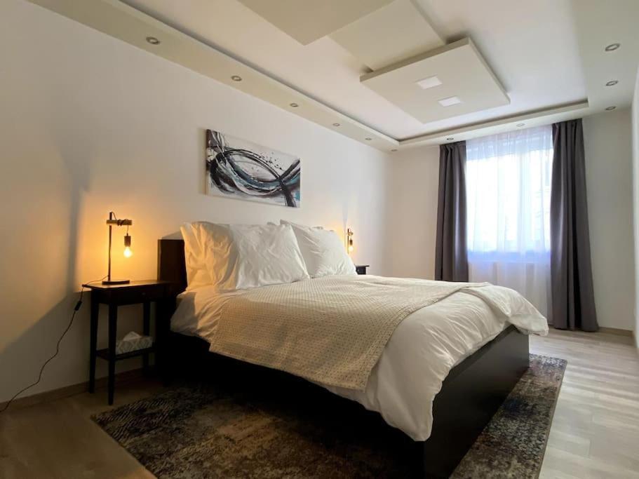 Gemuetliche Wohnung In Ottakring Wina Bagian luar foto